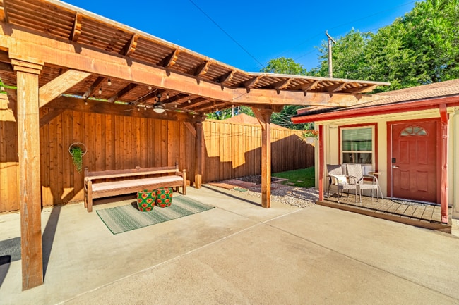 Photo - 915 Stewart Dr