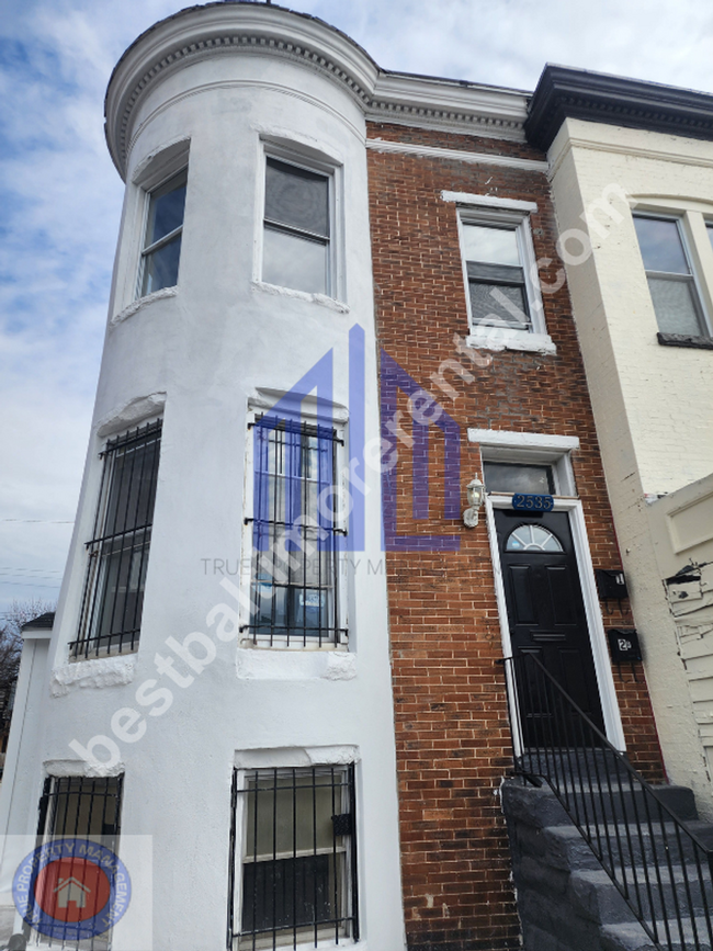 Building Photo - 2535 Greenmount Ave Unit 1 Rental