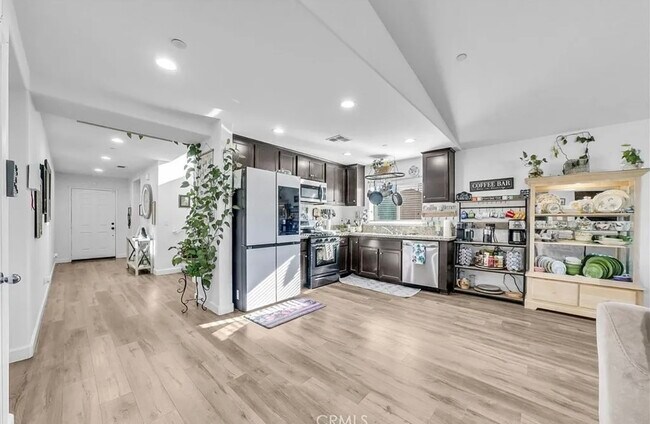 Photo - 29427 Linden Pl