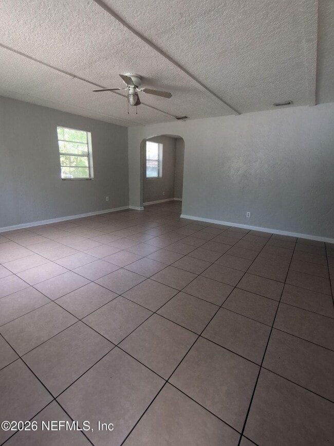 Photo - 3350 Sunnybrook Ave N
