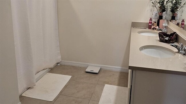 Photo - 1136 Belfast Pl