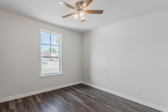 Photo - 2415 San Gabriel Dr