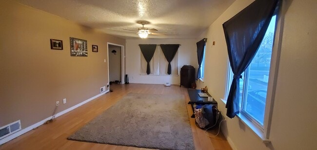 Living Room - 990 S 500 W