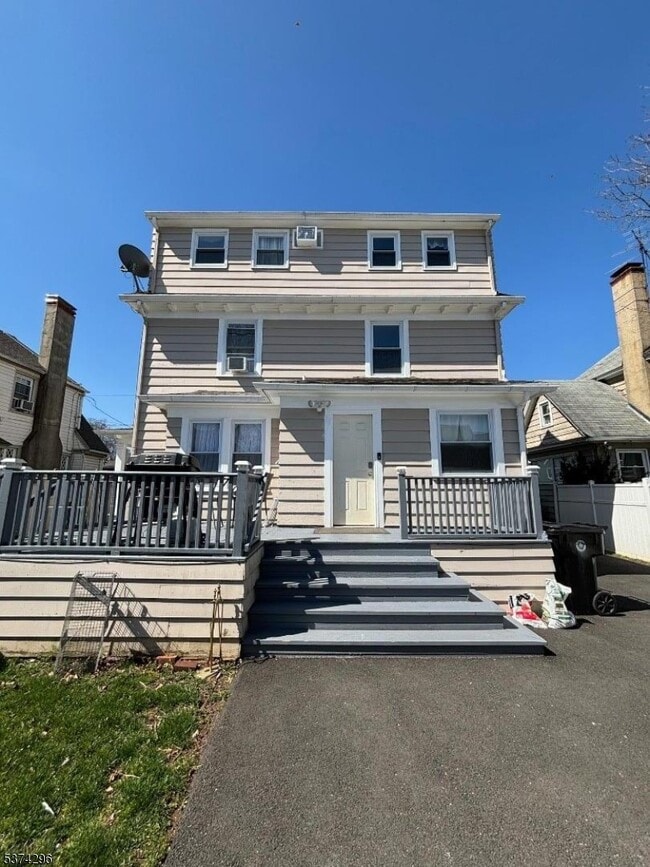 Photo - 1127 Stilford Ave