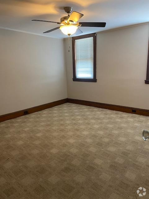 Building Photo - 31 Spencer Ave Unit 2 Rental