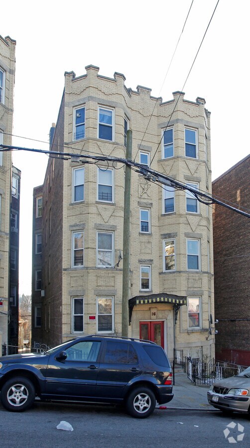 Photo - 16 Locust Hill Ave