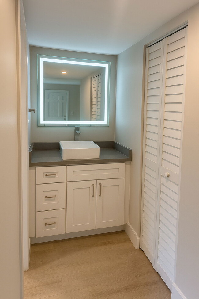 Photo - 189 SE 5th Ave