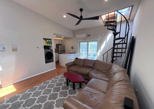Photo - 608 Dorchester Ave Unit 3