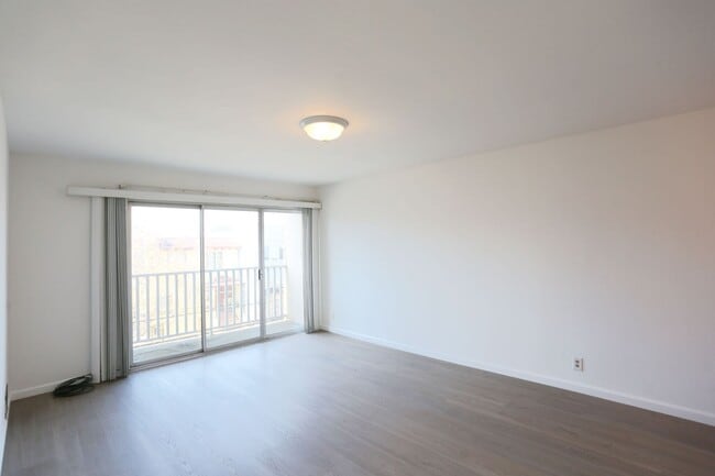 Photo - 226 10th Ave Unit 4