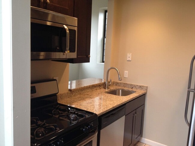 Photo - 234 W Clarke Ave Unit Apt. 1