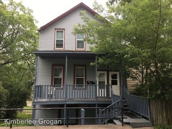 Building Photo - 830 E 6th St Unit # 2