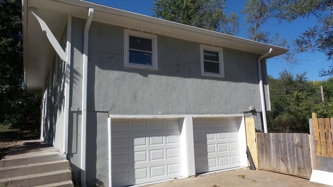 COMING SOON! Renovated 3 Bedroom, 2 bath R... - COMING SOON! Renovated 3 Bedroom, 2 bath R... Casa