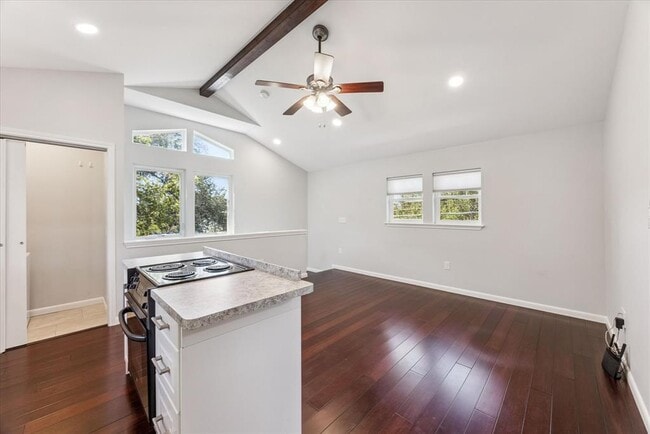 Photo - 4408 Garnett St