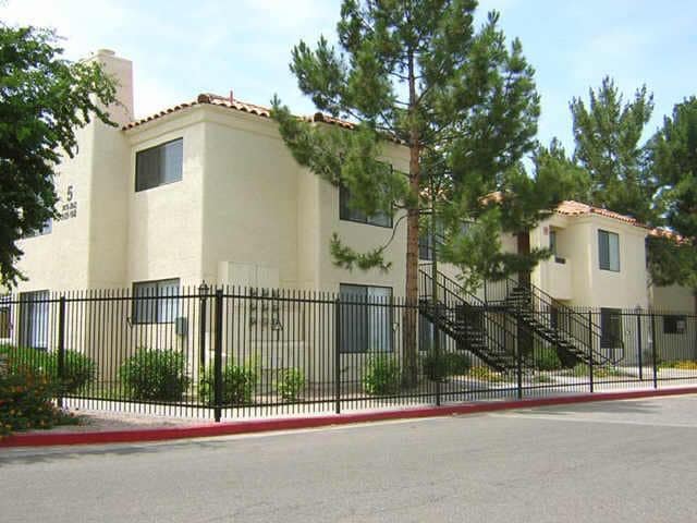 Building Photo - 2 BEDROOM/2 BATH CONDO Unit 1015