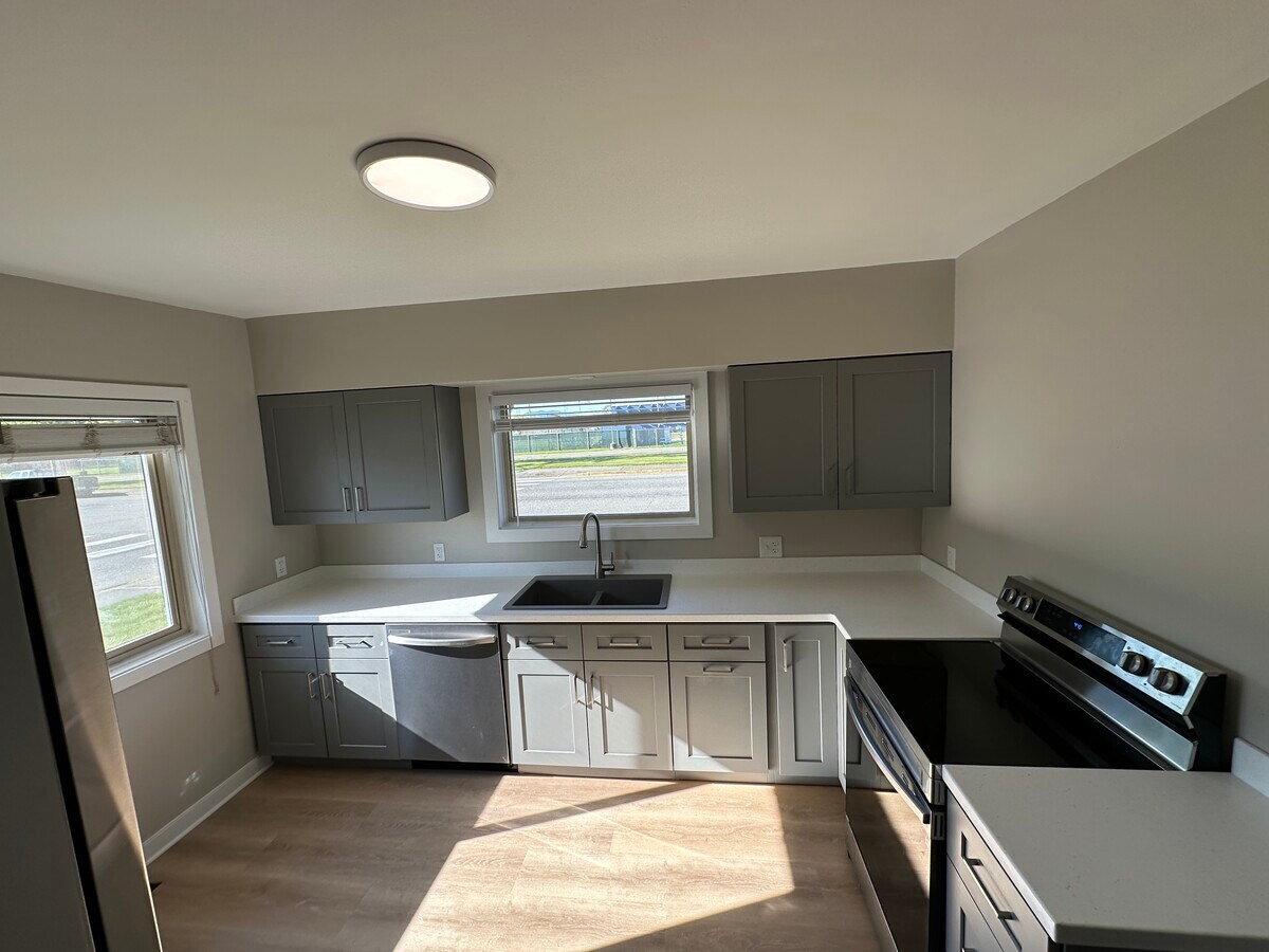 Burlington Triplex - Burlington Triplex