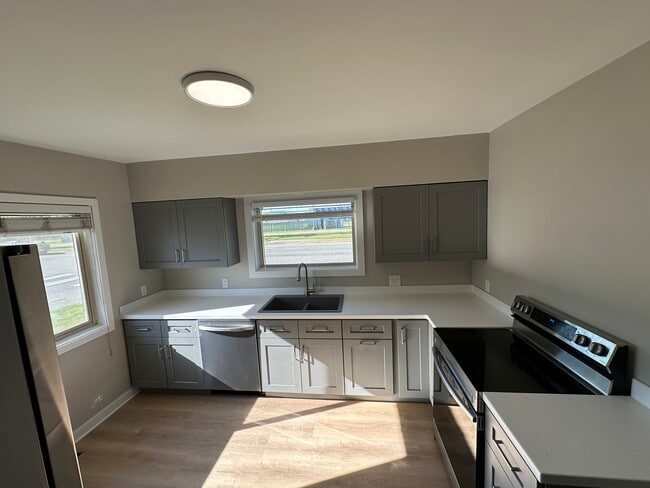 Building Photo - Burlington Triplex