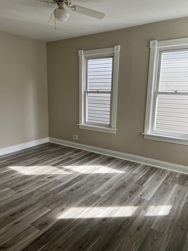 Photo - 230 Mercer St