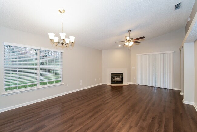 Photo - 7410 Carriage Side Ct