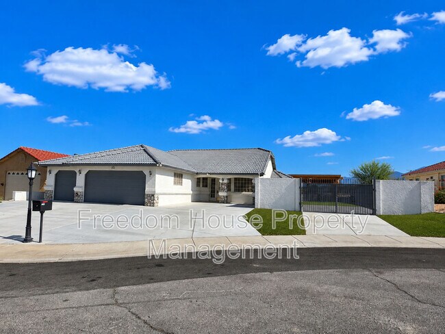 Photo - 3630 E Vineyard Dr N