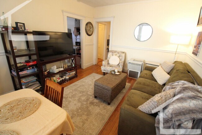 Photo - Amazing 2bed in Allston.... Don't miss out!