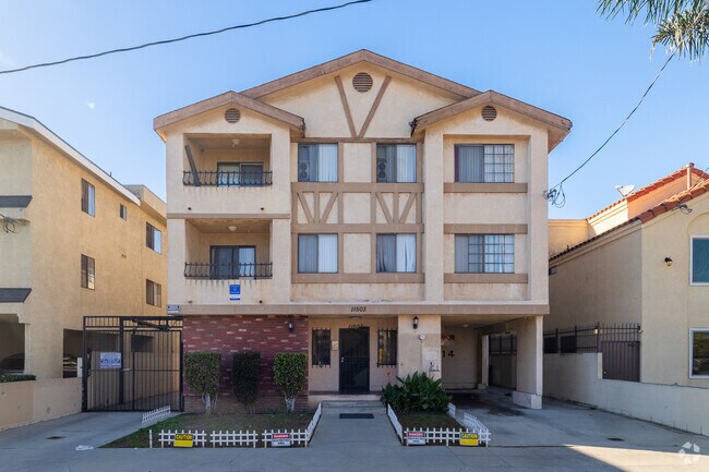11503 Menlo Ave.