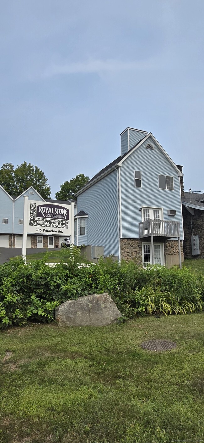 Building Photo - 106 Wakelee Rd Unit APT 1