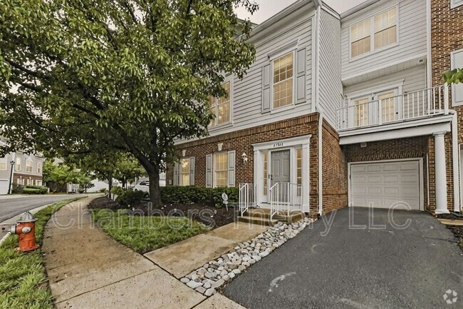 Building Photo - 6324A Eagle Ridge Ln Unit #37 Rental
