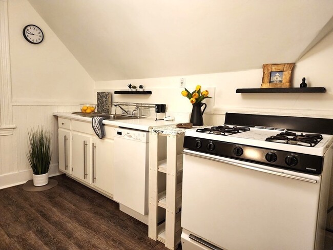 Photo - 26 Saxton St Condo Unit 3
