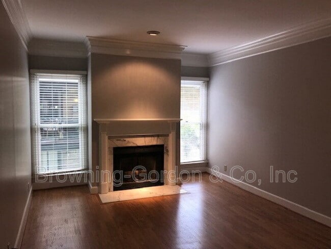 Photo - 302 Sloan Rd