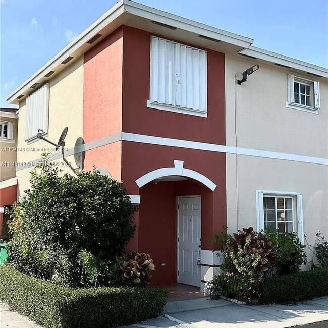Photo - 18726 SW 100th Ave