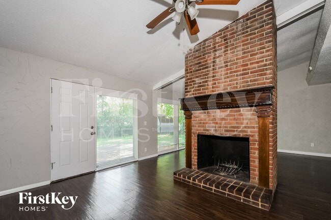 Photo - 3120 Durwood Dr