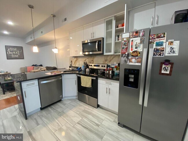 Photo - 634 N 13th St