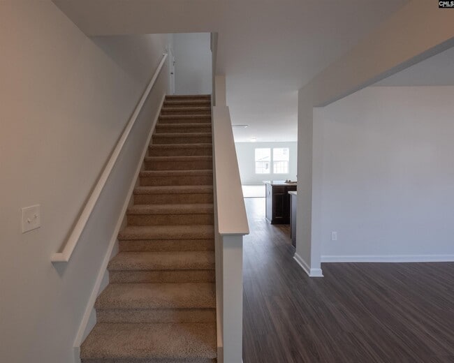 3025 Hallsdale Dr