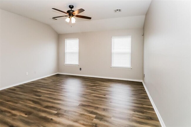 Photo - 707 NE 20th Terrace