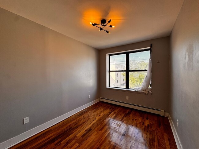 Photo - 206 Union St Unit 13