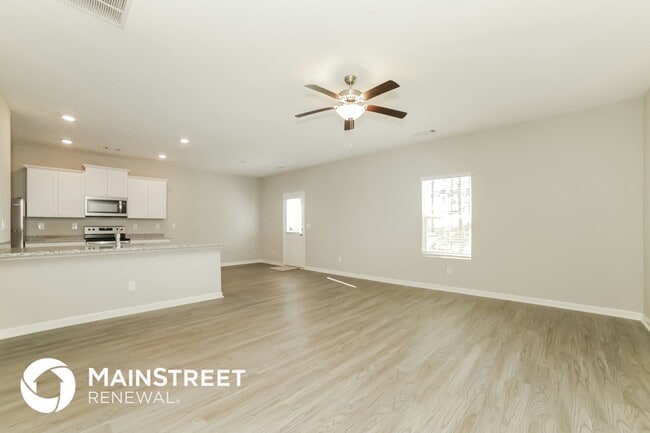 Photo - 531 Firethorn Ct