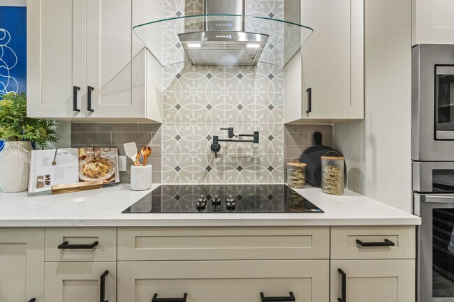 Photo - Grande Pointe