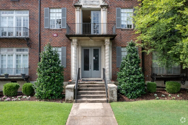 Audubon Manor