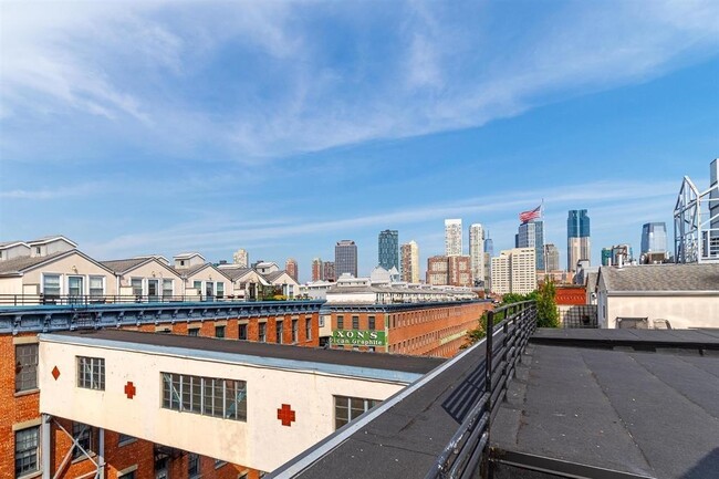 Building Photo - 187 Wayne St Unit C-409