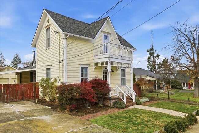 Photo - 173 Helman St