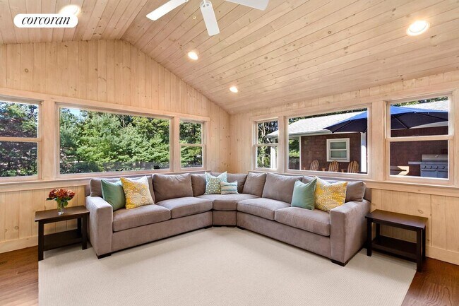 Photo - 25 Shadyrest Dr