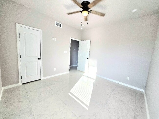 Photo - 2777 Chavarria St Unidad 4