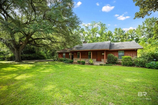 Photo - 18050 Steele Dr