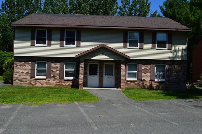 Pine Park Terrace - Pine Park Terrace Apartments