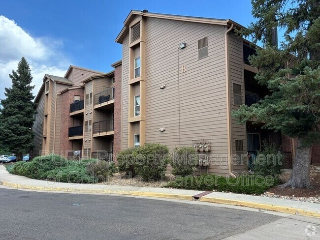 Building Photo - 4899 S Dudley St Unit B15 Rental