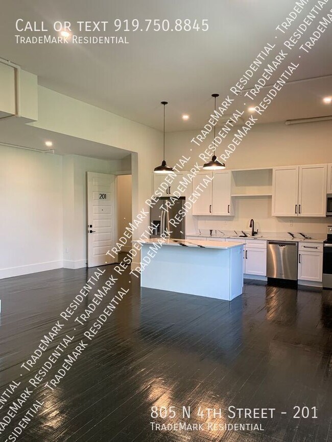 Photo - 805 N 4th St Unidad 201