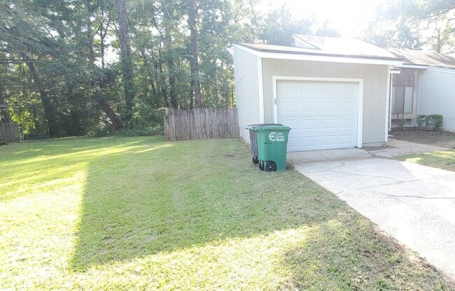 Photo - 4941 Easy St