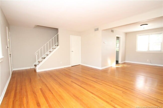 Photo - 1064 Nichols Dr