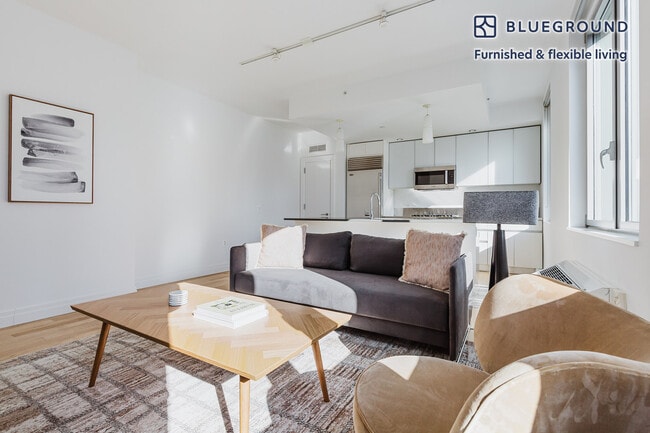 Photo - 550 W 54th St Unidad FL22-ID1600