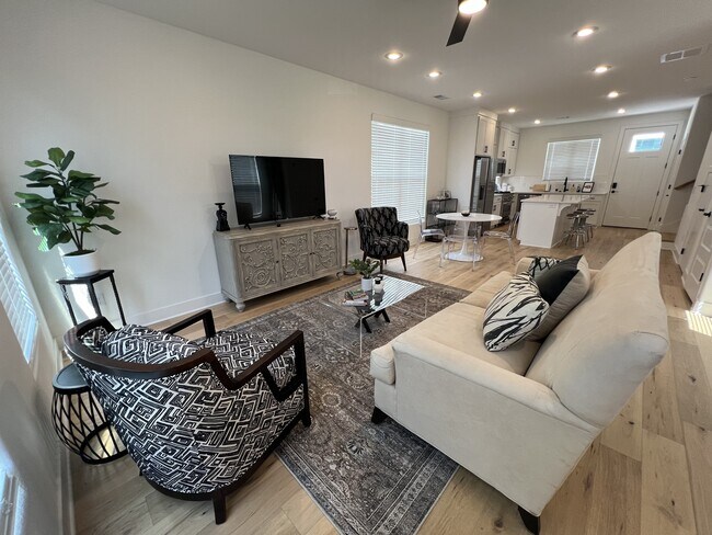 Photo - 1326 Van Buren Ave